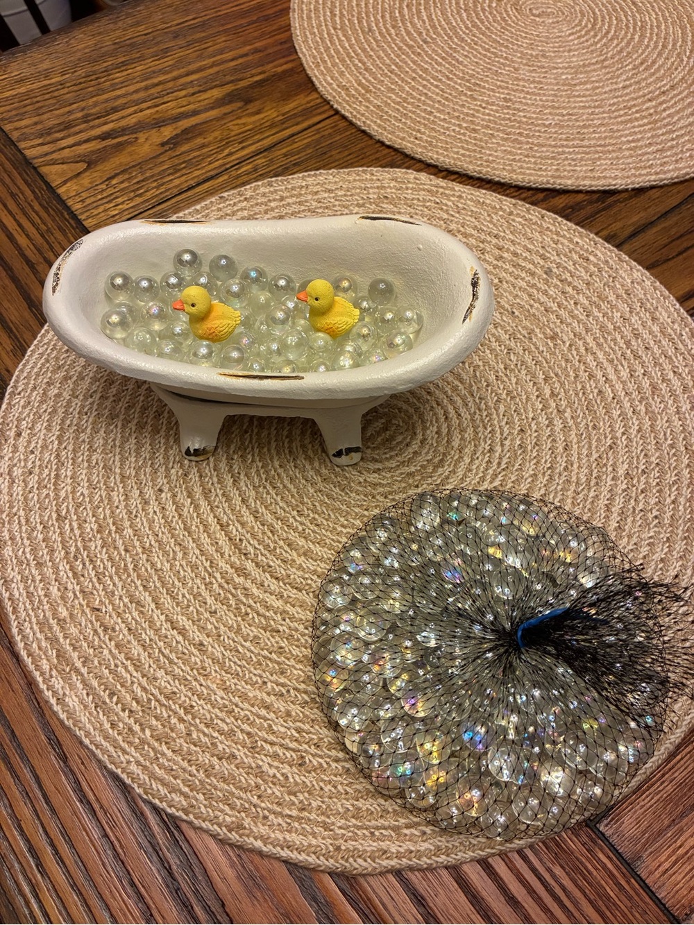 Decorative Rustic Cast Iron Mini Clawfoot Bathtub w/marble bubbles & ducks